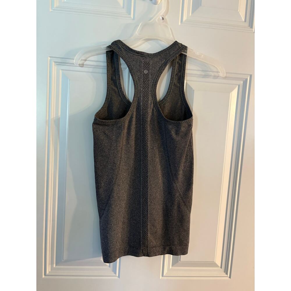 LULULEMON Gray Sleeveless Swiftly Tech Racer Back Tank Top Size 2